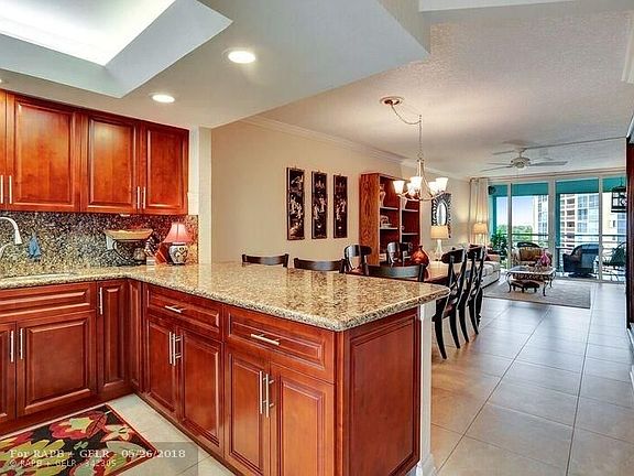 4th image of 2731 NE 14th St #502