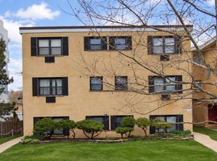 138 Asbury Ave #1NE, Evanston, IL 60202