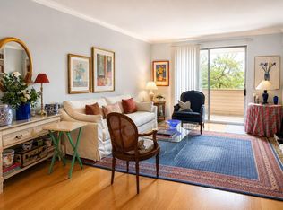 2111 Welch St APT A220, Houston, TX 77019