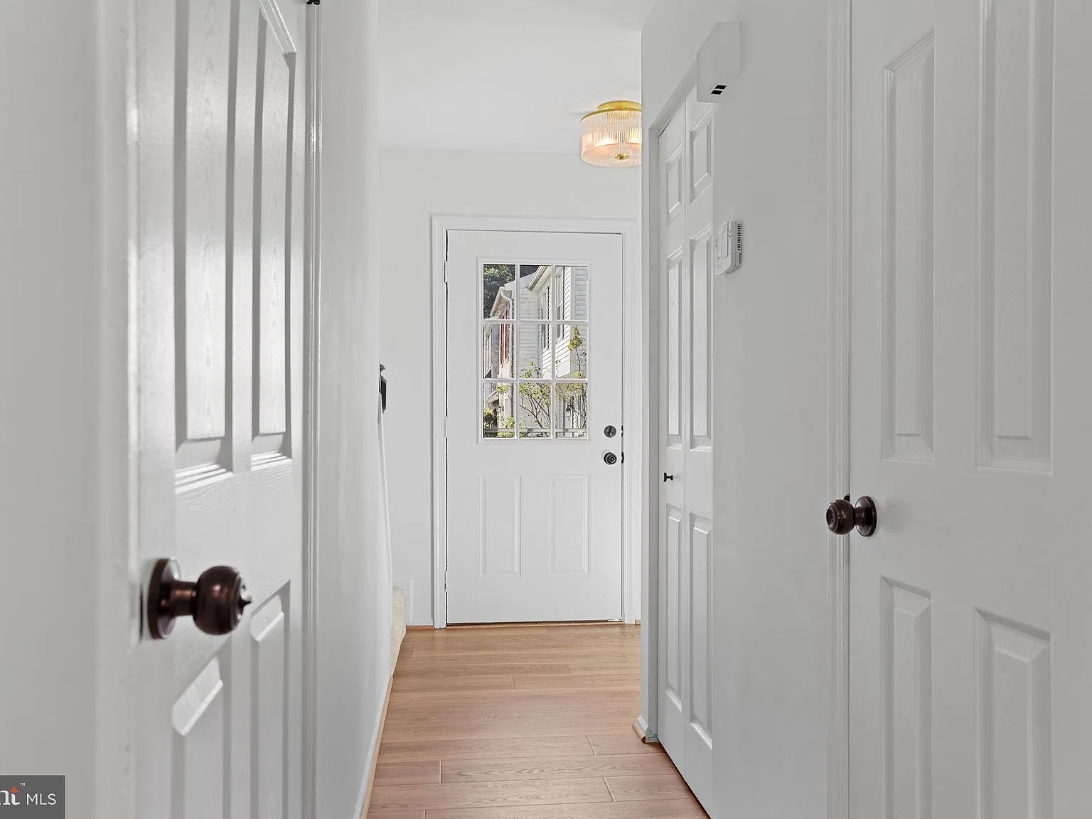 3 bed, 2.5 bath, 1744 sqft, $3,400 — Photo 4