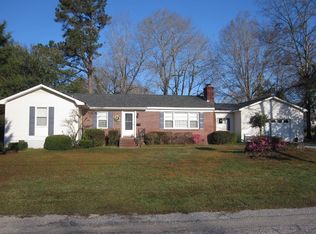 611 Major Dr, Manning, SC 29102