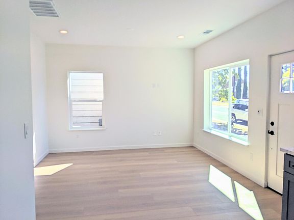 3rd image of 2634 Ensenada Way #2