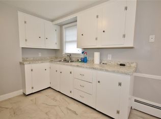 249B Draper Ave, Warwick, RI 02889