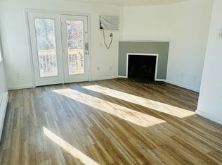 117 Hamden Ave APT B, Waterbury, CT 06704