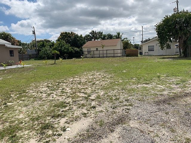 1st image of 532 46th St