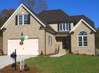 6106 Bedstone Dr, Greensboro, NC 27455