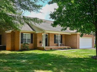 600 Emerson Dr, Mooresville, NC 28115