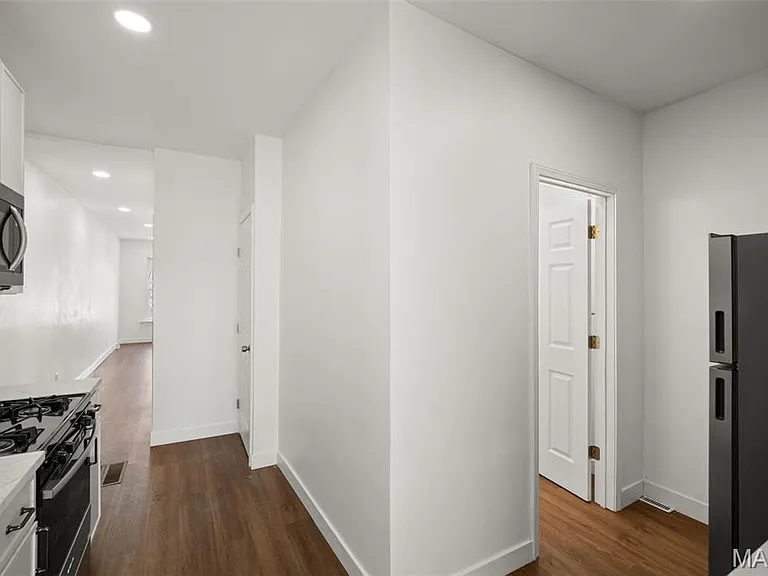 4936 Shaw Ave — Photo 9