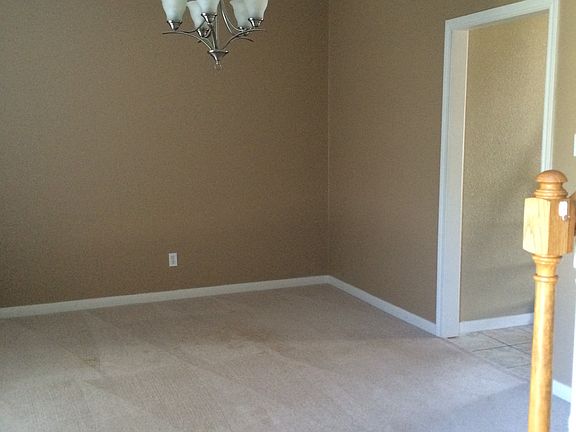4th image of 3109 Kleimann Ave
