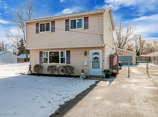 7634 Pinehurst Dr, Mentor On The Lake, OH 44060