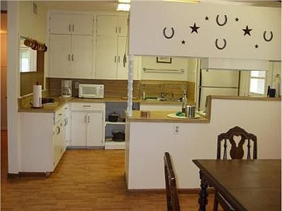 Kitchen : This kitchen is open to the patio and backyard for tho