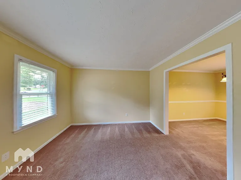 1645 Brantford Dr — Photo 8