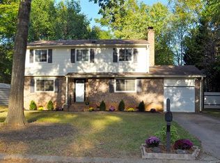 9813 Red Rock Rd, Charlotte, NC 28270