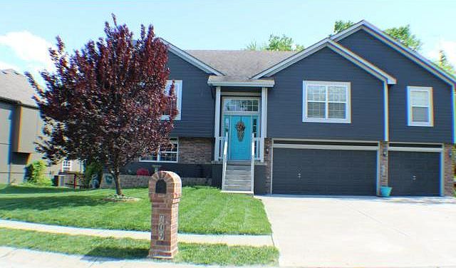 1st image of 709 NW Whitney Dr