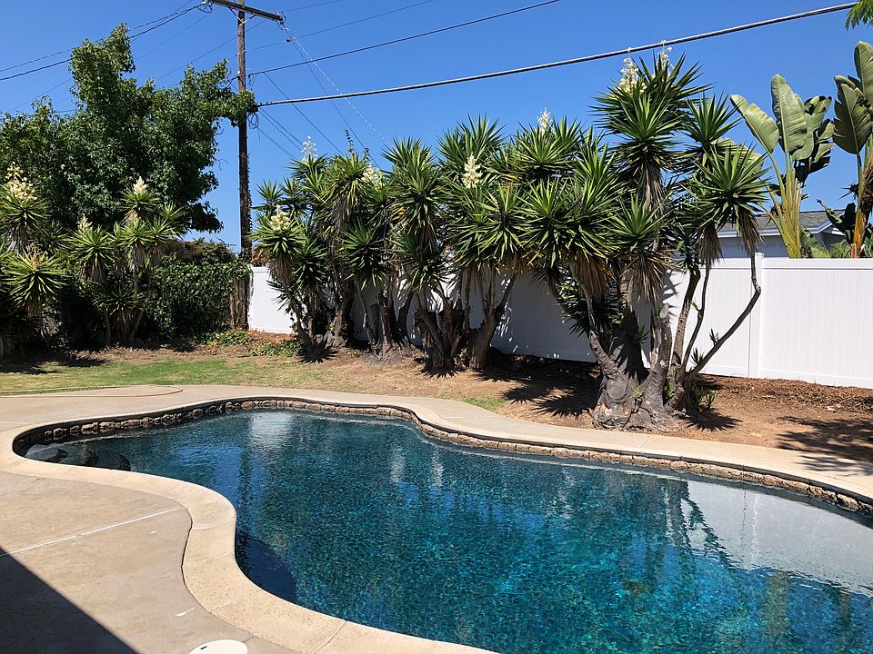 black bottom pool