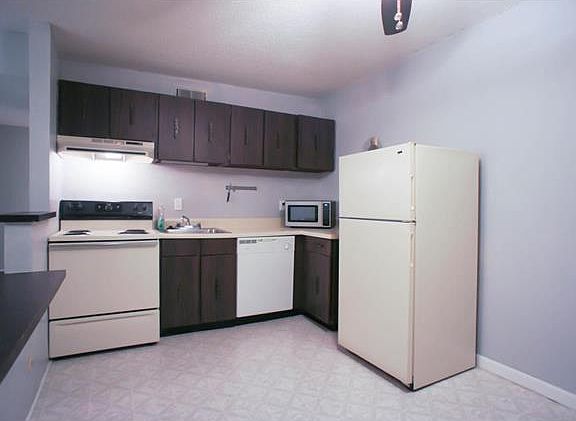 5th image of 5766 Westphalia Ln APT D