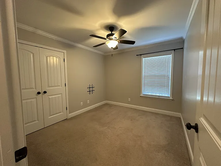 202 White Oak Dr — Photo 11