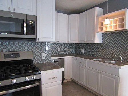 2nd image of 407 W Spruce St