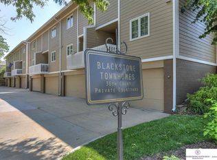 508 S 36th Ct, Omaha, NE 68105