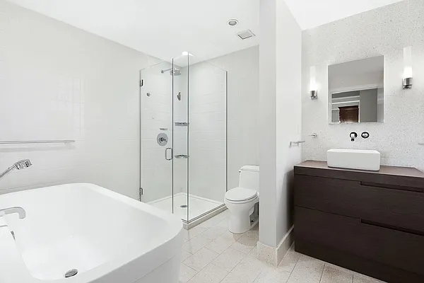 Rented by Compass | media 10