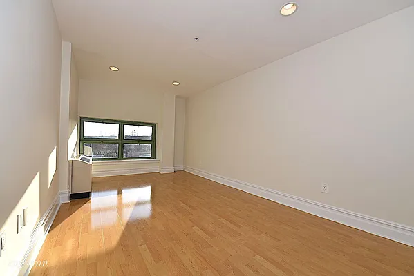 Rented by Corcoran | media 13