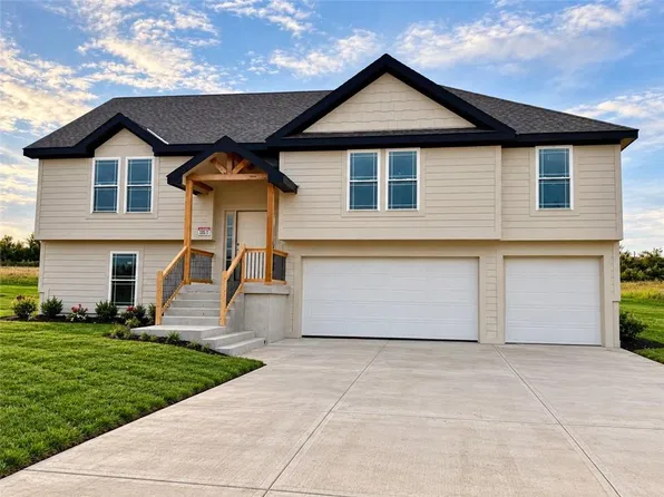 507 Skyview Ln, Liberty, MO 64068