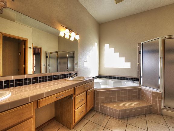 4th image of 10805 Chicobush Dr NW