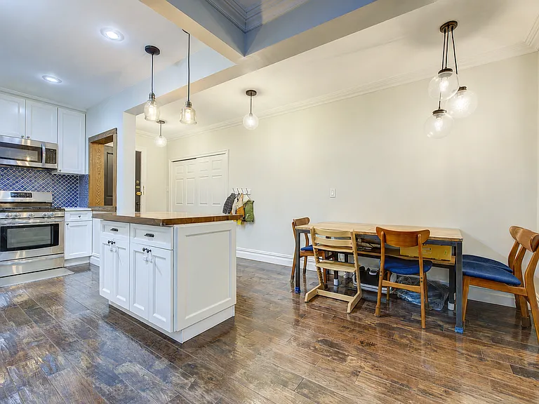 91-10 34th Ave #3D — Photo 3