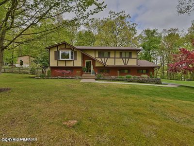 319 Whispering Hills Dr, East Stroudsburg, PA, 18301