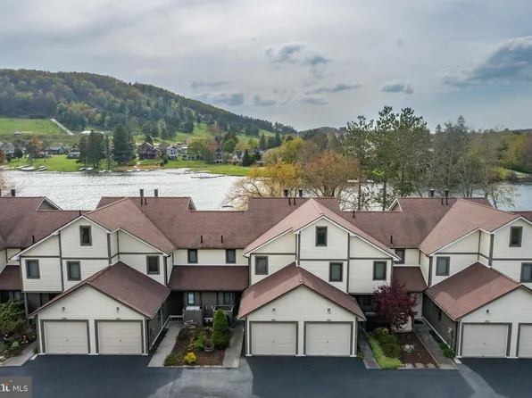 27 Ski Harbor Dr #27, Mc Henry, MD 21541