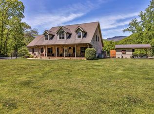 1015 State Highway 261, Bakersville, NC 28705