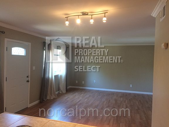 2nd image of 4612 Greenholme Dr APT 1