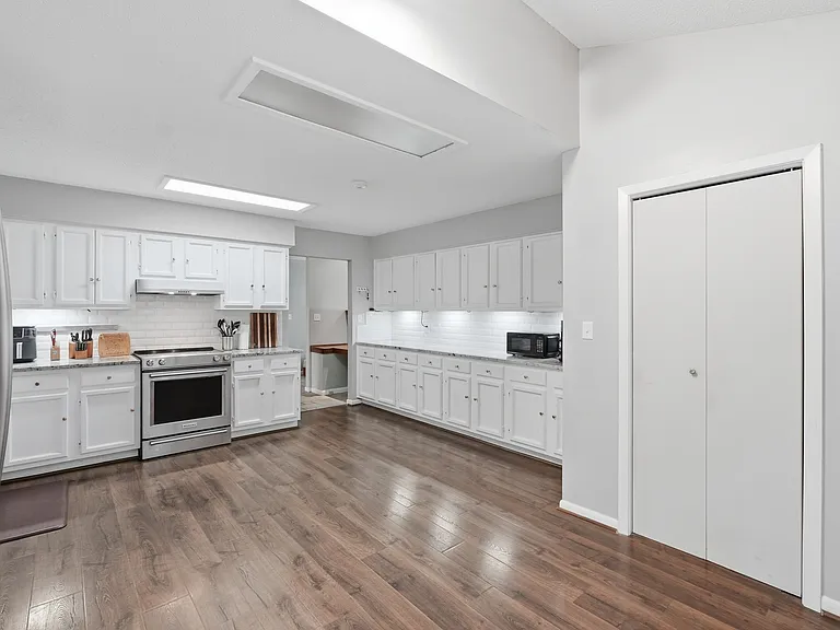 3 Catina Ct — Photo 4