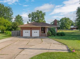 24200 Mastick Rd, North Olmsted, OH 44070