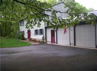 40 Fenner St, Warwick, RI 02818