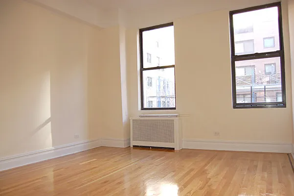 Rented by Stonecrest Realty | media 3