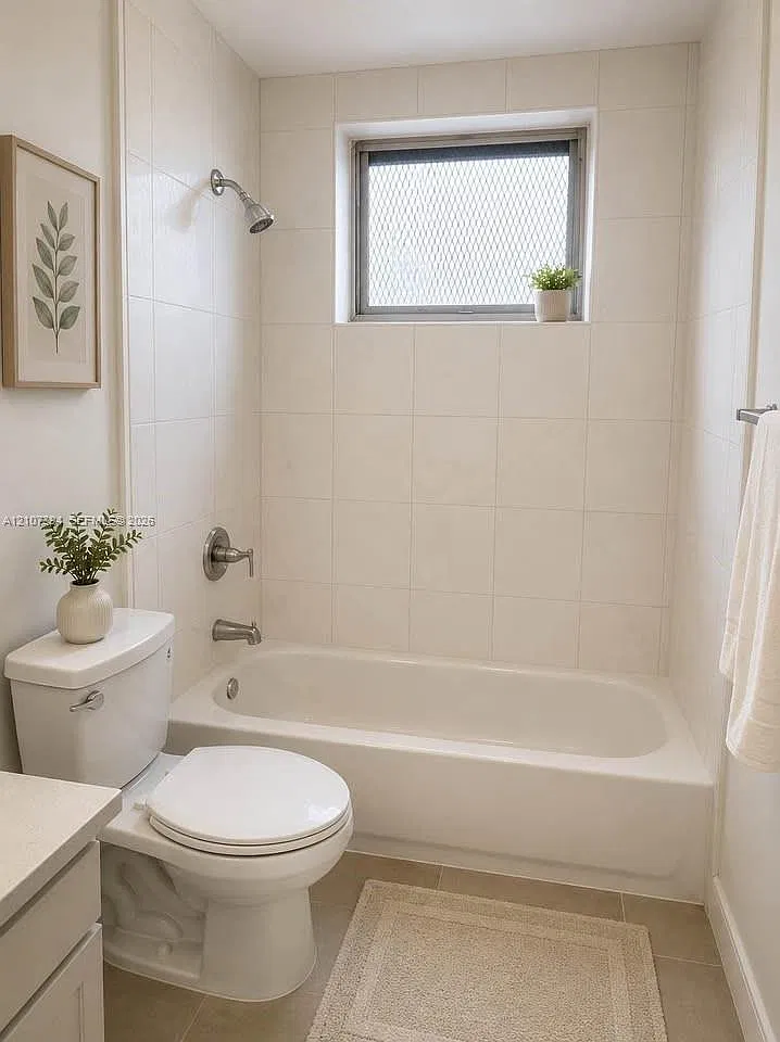 Normas Condo @1951 Ne 167 — Photo 3