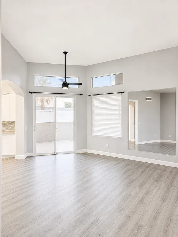 4 bed, 3.0 bath, 2300 sqft, $3,800 — Photo 4