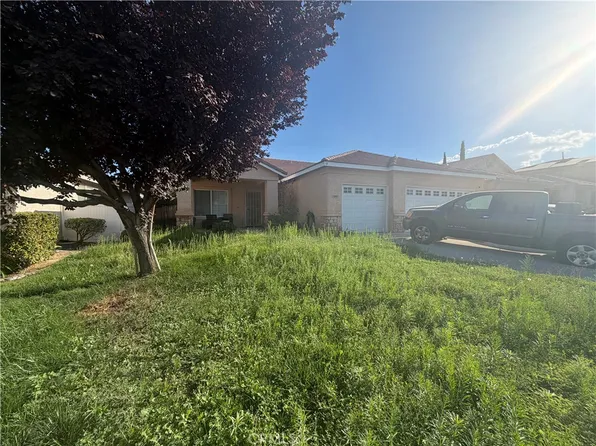 13997 Dahlia Dr, Victorville, CA 92392