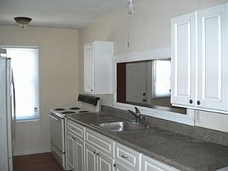 3rd image of 202 1/2 S Atlantic Ave