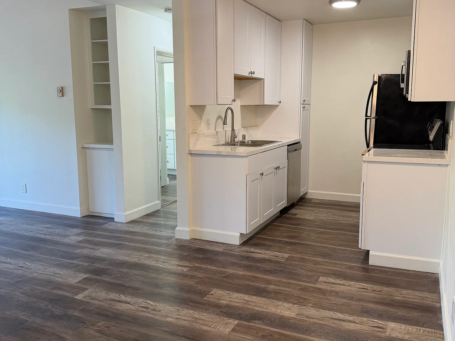 1 bed, 900 sqft, $4,000 — Photo 4