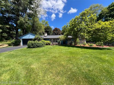 33200 Raphael Rd, Farmington Hills, MI, 48336