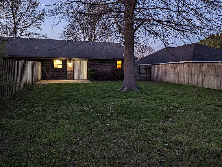 2863 Kasey Ave #B — Photo 7