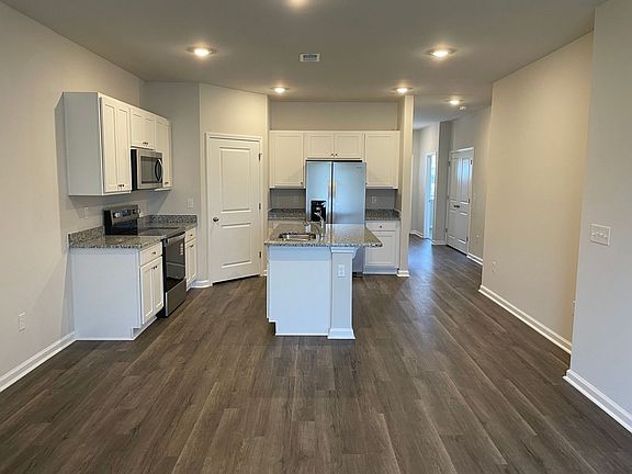 4th image of 3600 Whaley Way NW