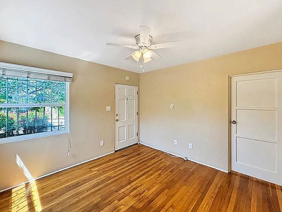 4th image of 2663 Island Ave #2663