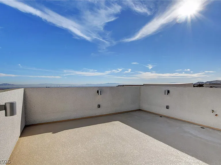 28 Lomita Heights Dr — Photo 36