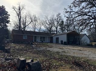 1906 Gibson Ave, West Plains, MO 65775