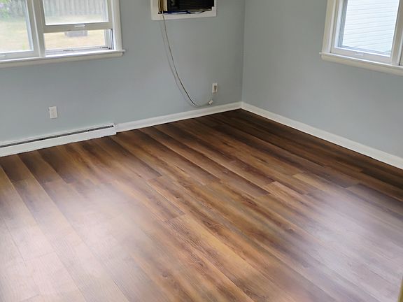 2nd image of 531 Archer Ave #3