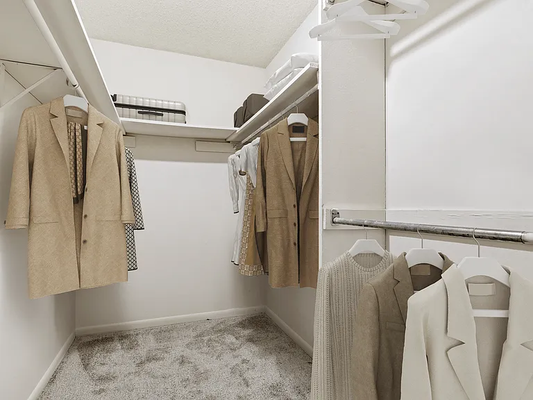 Eastchester Ridge Apartments — Photo 48