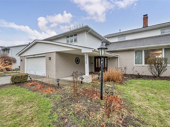 3rd image of 2425 Brian Dr